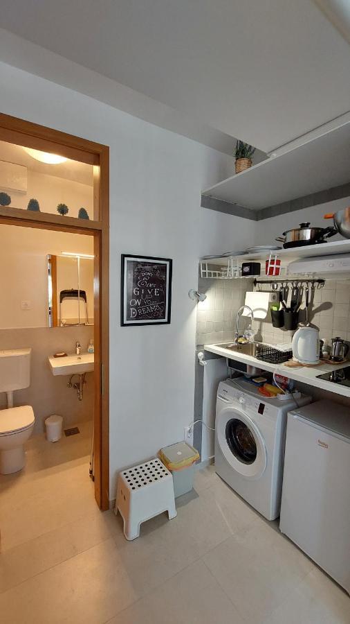 Cozy, Bright And Affordable Studio W/ Free Parking Lublana Zewnętrze zdjęcie